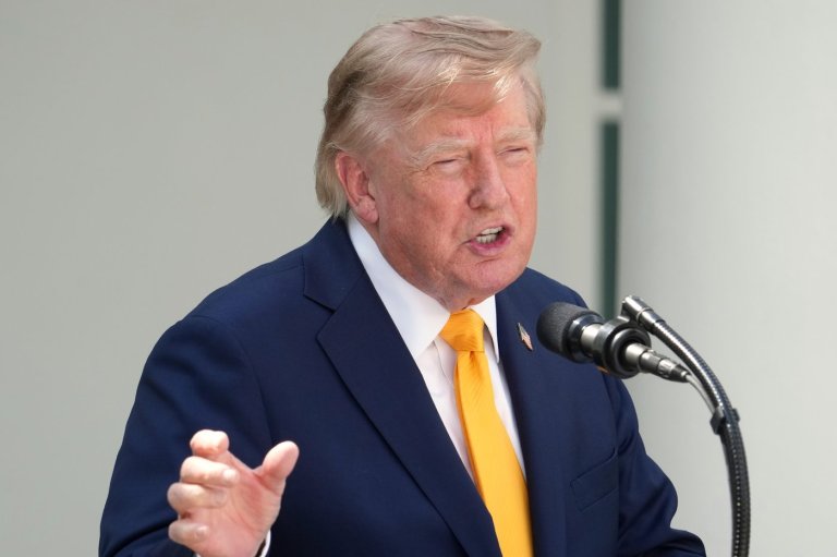 Trump says he's considering renaming Lake Ontario as 'Lake America' as trade war escalates | iNFOnews.ca