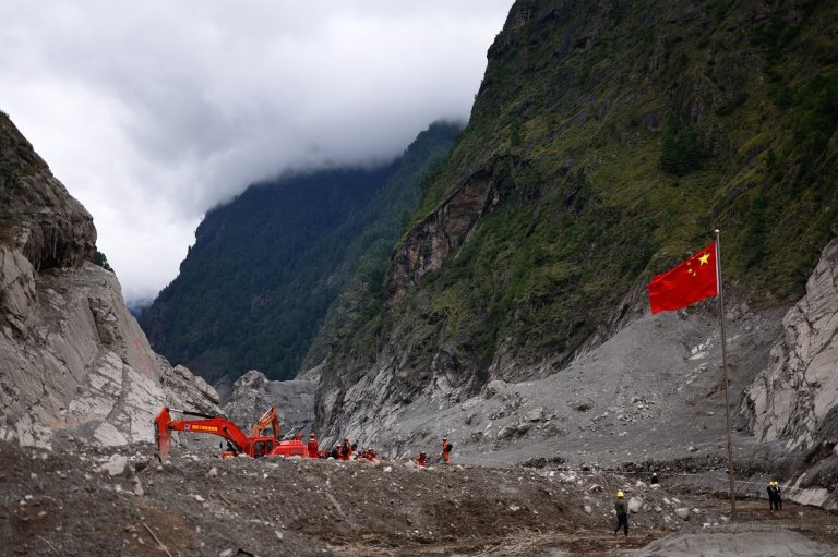 A month after Nepal-China floods, families await answers about more than 50 missing Ukrainians | iNFOnews.ca