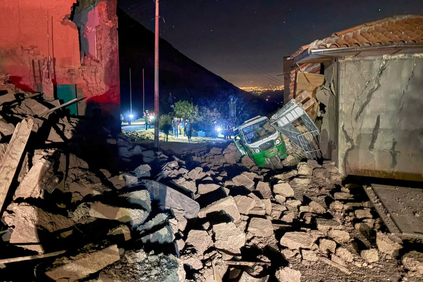 5.5 magnitude earthquake hits Peru's Andes region and kills at least 6 people | iNFOnews.ca 5.5 magnitude earthquake hits Peru's Andes region and kills at least 6 people | iNFOnews.ca