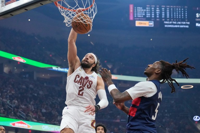 Tomlin scores career-high 26 as Cavaliers defeat Wizards 130-117 in regular-season finale | iNFOnews.ca