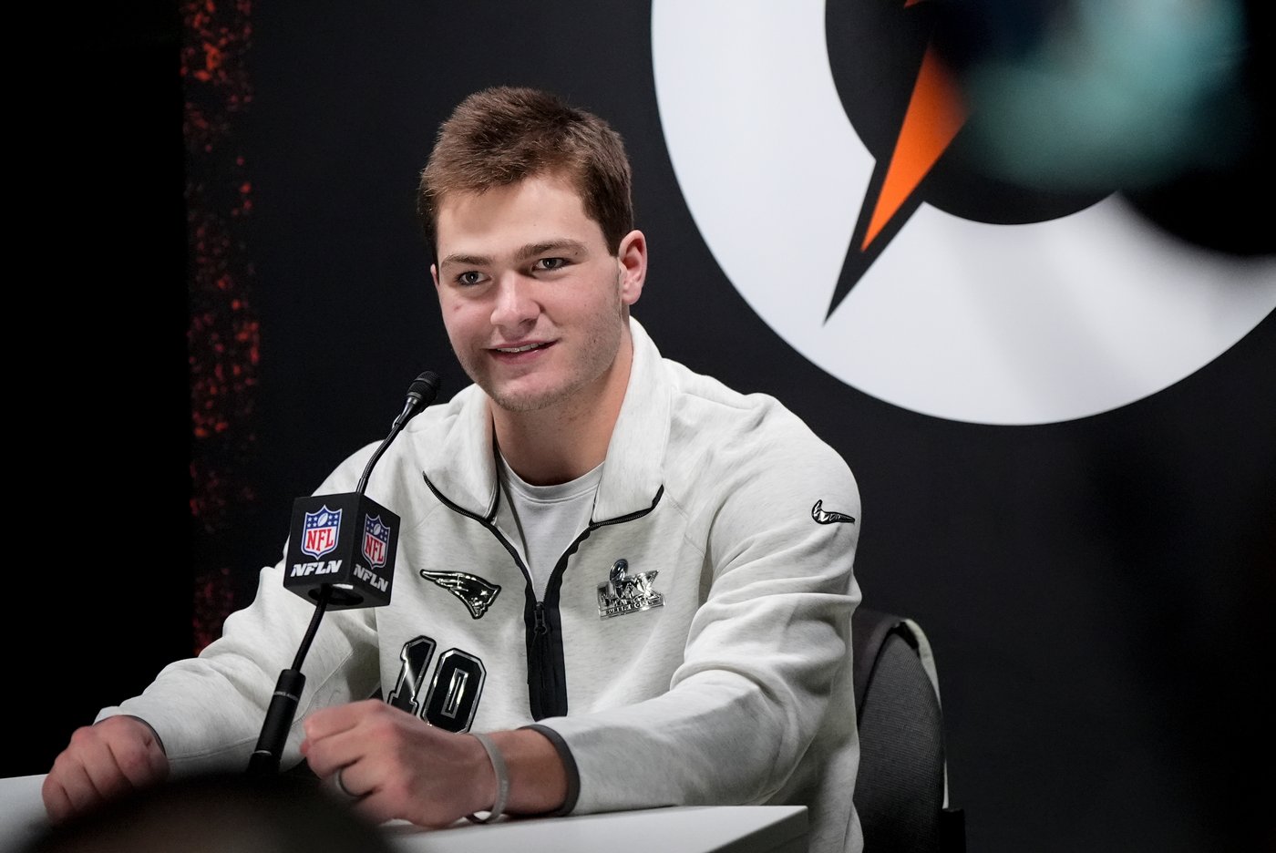 Drake Maye's shoulder injury improves ahead of Super Bowl showdown | iNFOnews.ca