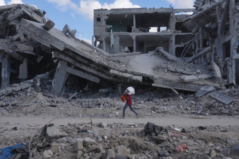 Israel prepares to welcome the last living hostages from Gaza as a ceasefire holds | iNFOnews.ca