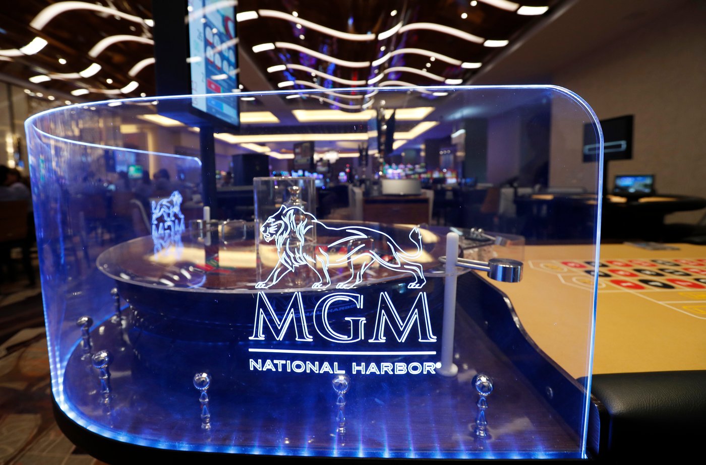 1 dead after shooting at food court at MGM National Harbor in DC suburbs, police say | iNFOnews.ca
