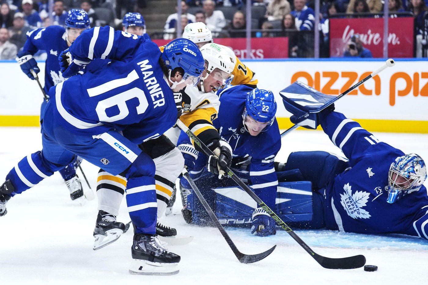 Under-the-microscope Mitch Marner moves into seventh Leafs' all-time scoring list | iNFOnews.ca