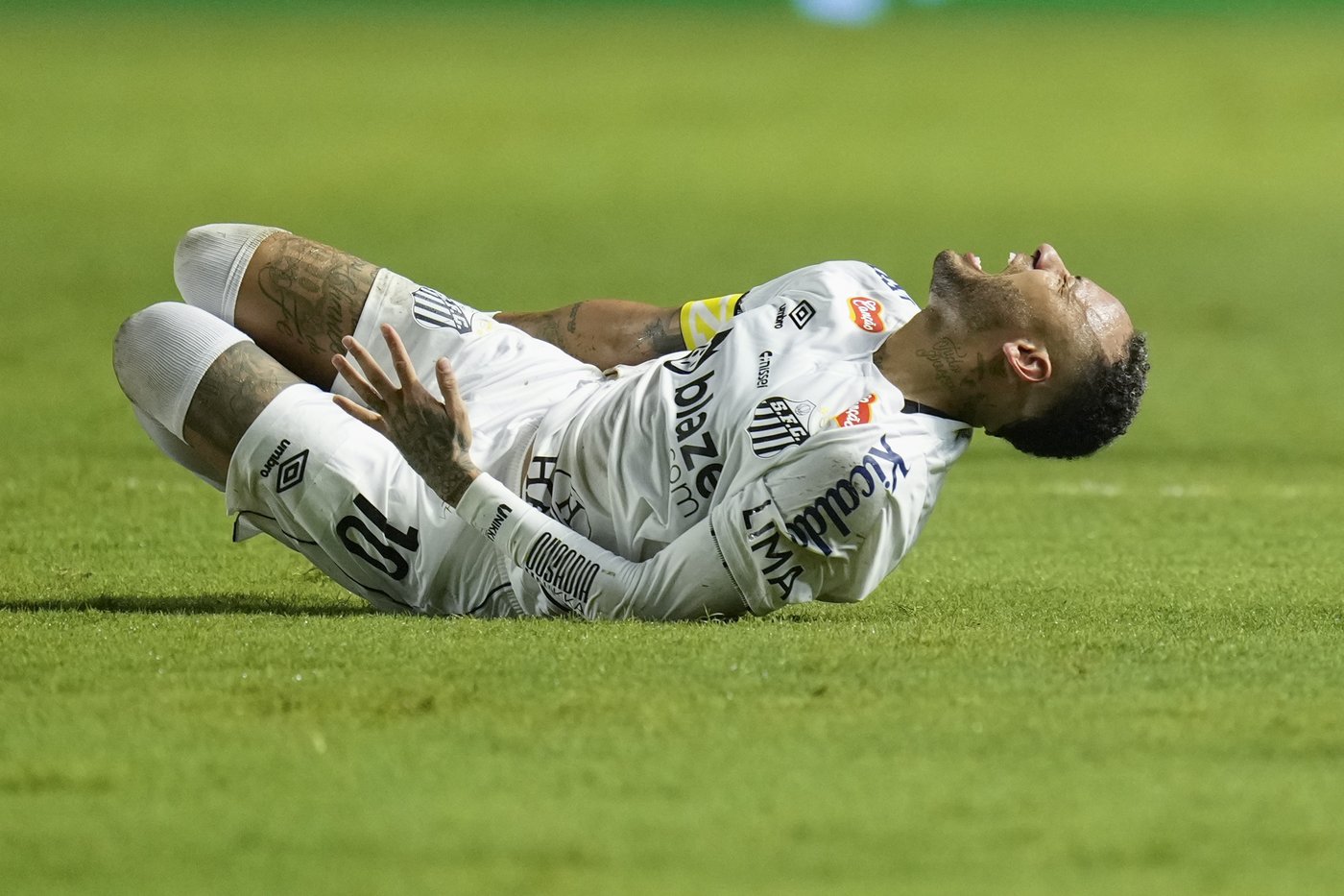 Neymar is among the players protesting the use of artificial turf pitches in Brazil | iNFOnews.ca