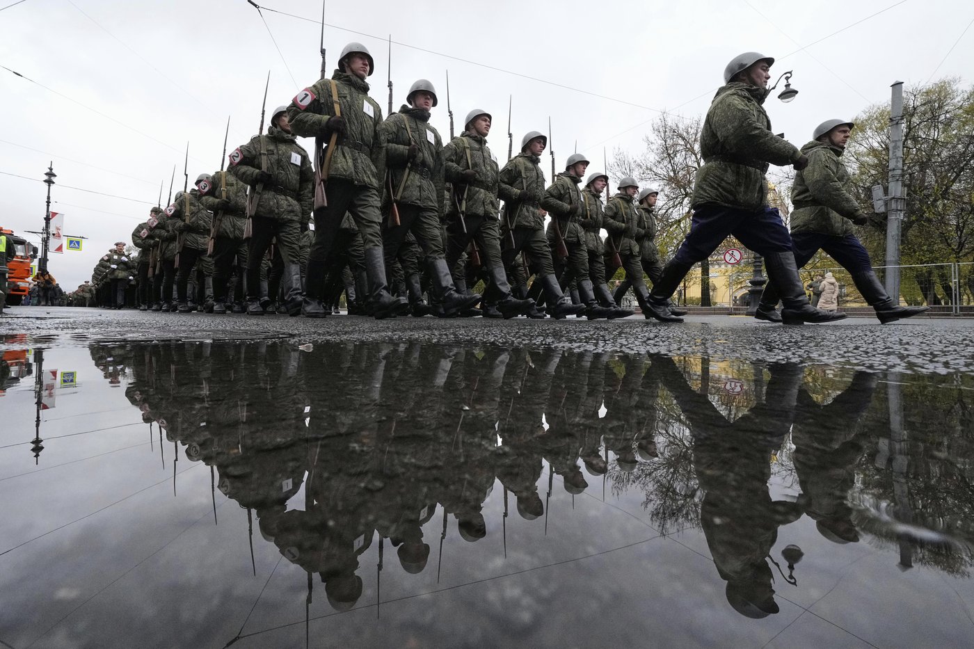 Ukrainian drones target Moscow as foreign leaders arrive for Red Square parade | iNFOnews.ca