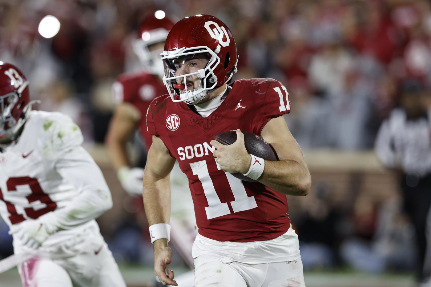 Oklahoma's throwback offensive approach against Alabama gets LSU's attention | iNFOnews.ca