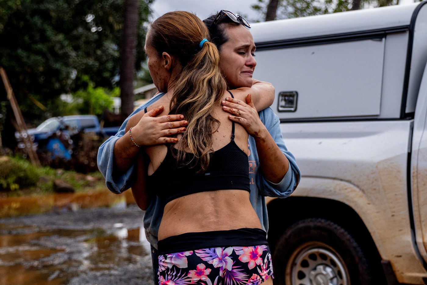 Historic Hawaii floods leave 2,000 people without power | iNFOnews.ca Historic Hawaii floods leave 2,000 people without power | iNFOnews.ca