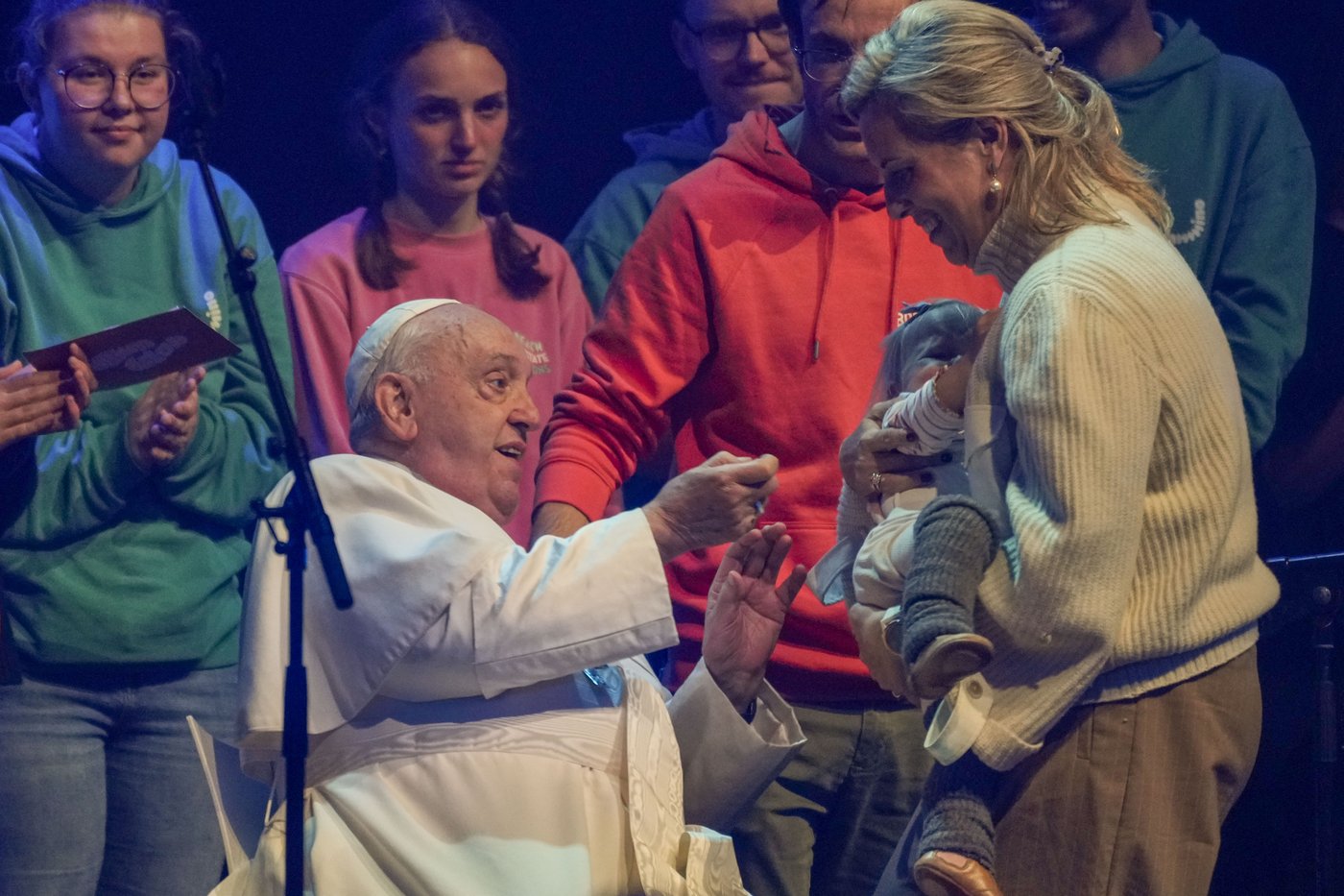 Pope wraps troubled visit to Belgium by beatifying 17th century mystic during sunny stadium Mass | iNFOnews.ca Pope wraps troubled visit to Belgium by beatifying 17th century mystic during sunny stadium Mass | iNFOnews.ca