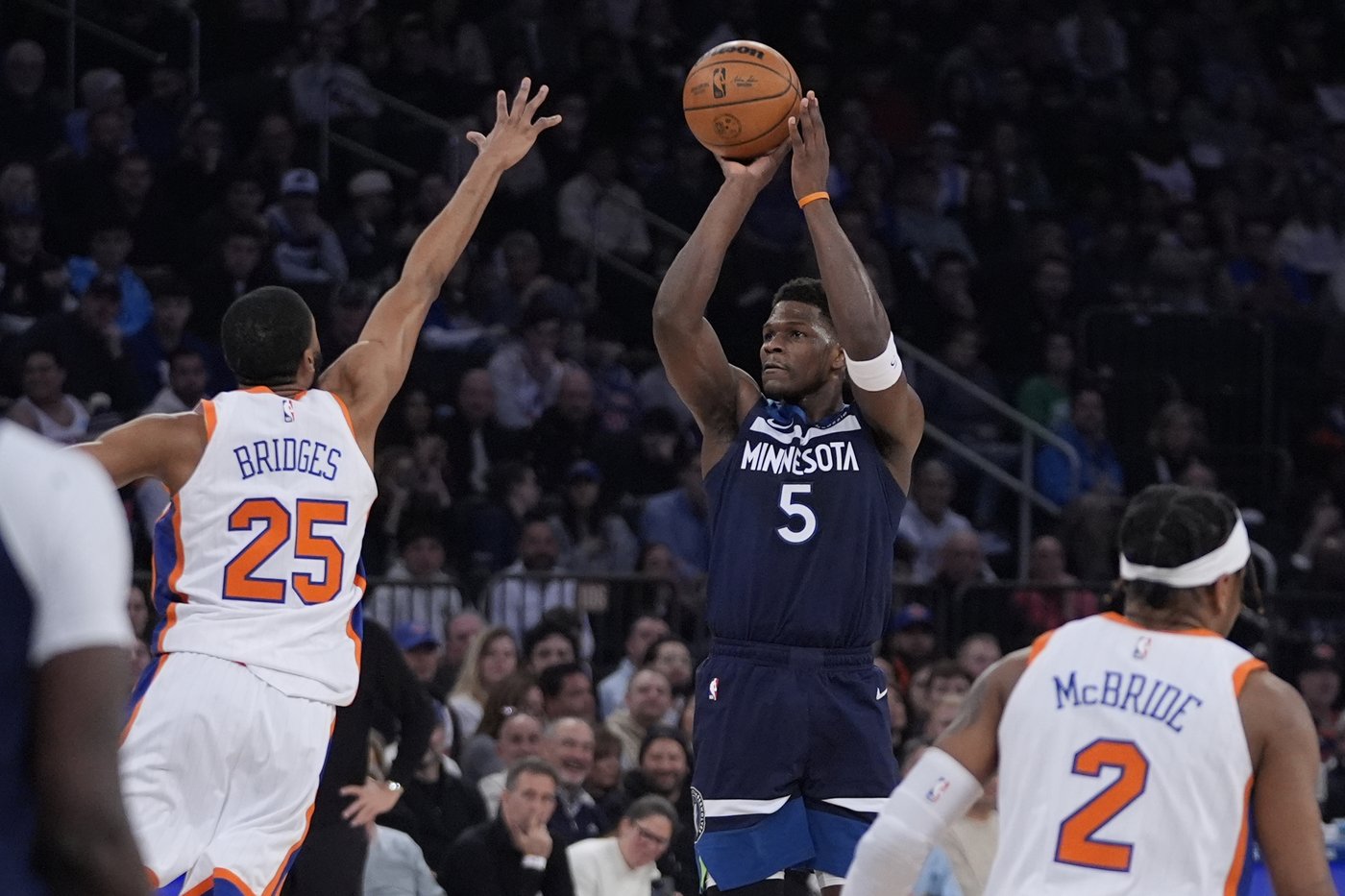 Edwards has 36 points and 13 rebounds to lead the Timberwolves past the Knicks 116-99 | iNFOnews.ca