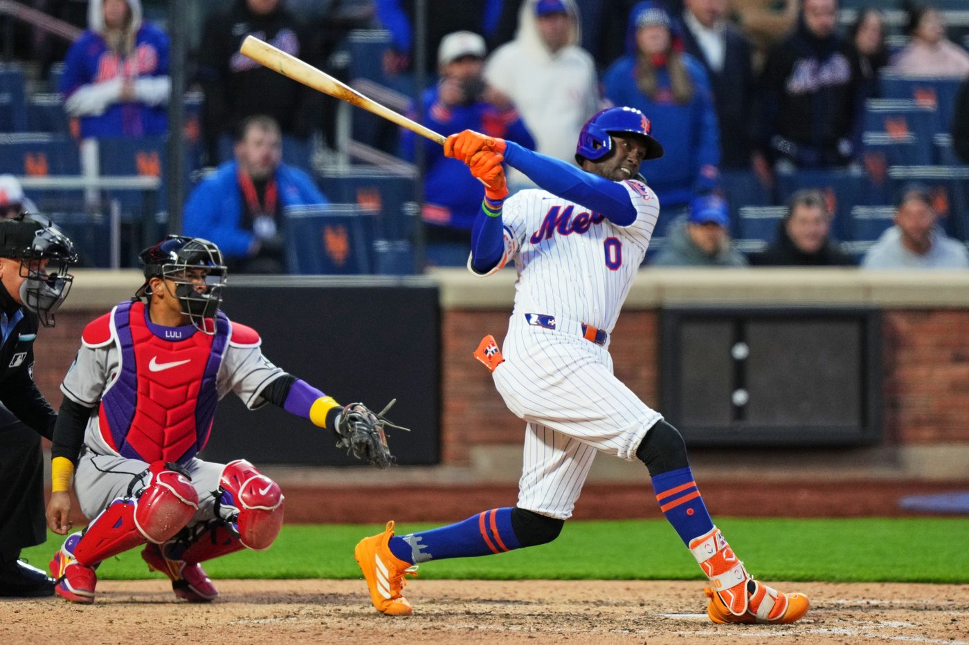 Mauricio lifts Mets over Diamondbacks 4-3 in 10 innings with pinch-hit single in return to majors | iNFOnews.ca Mauricio lifts Mets over Diamondbacks 4-3 in 10 innings with pinch-hit single in return to majors | iNFOnews.ca