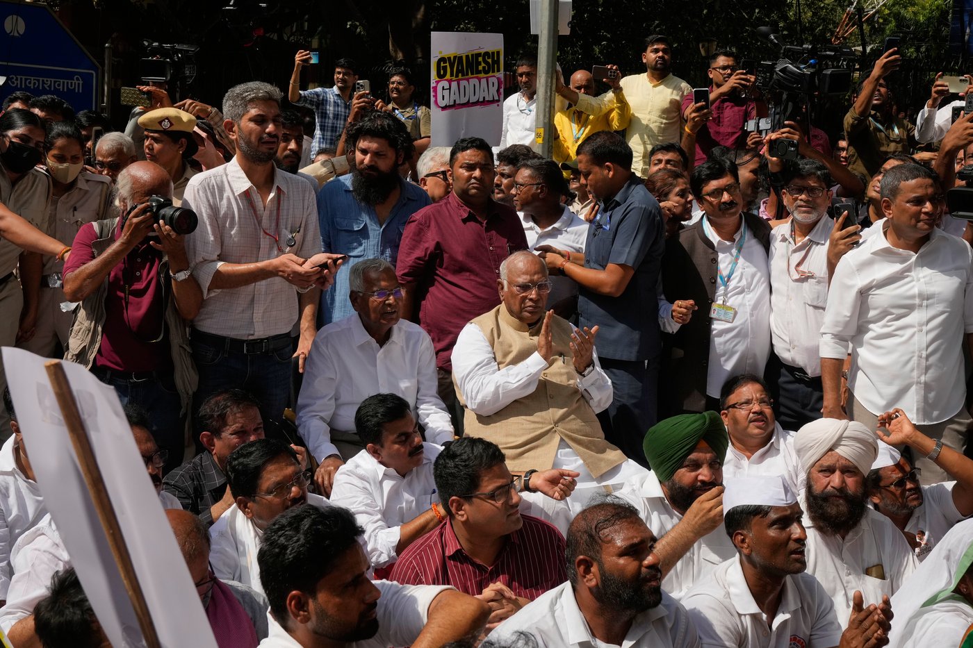 India opposition parties rally for election chief’s exit over voter list changes | iNFOnews.ca India opposition parties rally for election chief’s exit over voter list changes | iNFOnews.ca