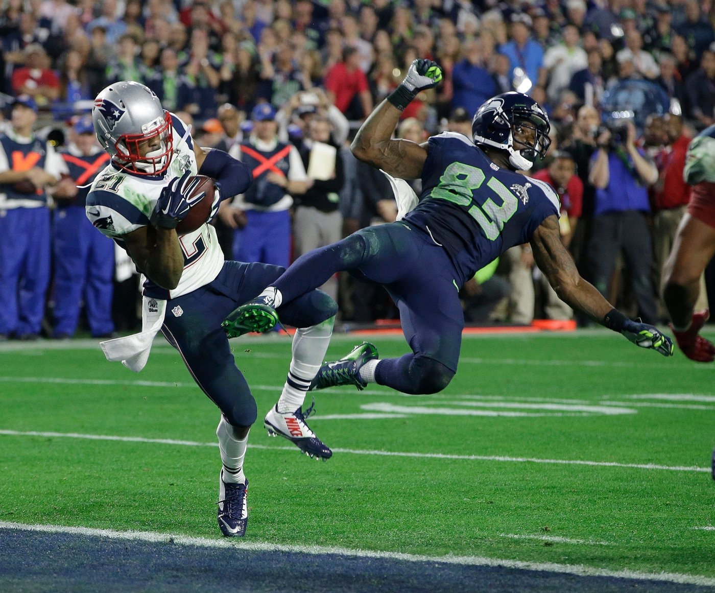 The stunning play that secured the Patriots' win over the Seahawks in Super Bowl 49 | iNFOnews.ca