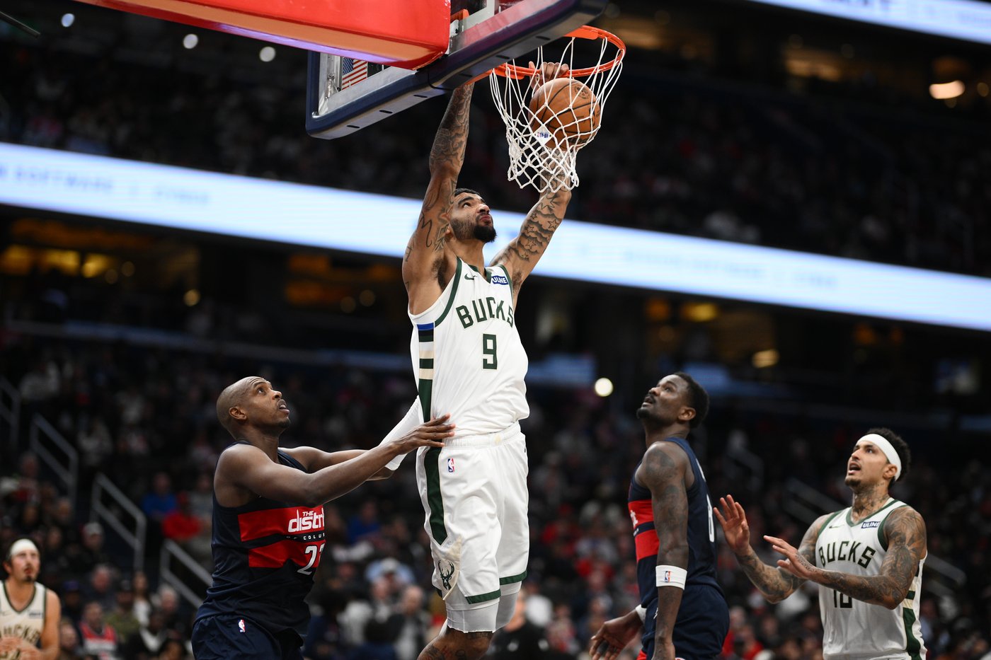 Davis scores 34 points in his Washington debut, leading the Wizards over Milwaukee 128-116 | iNFOnews.ca Davis scores 34 points in his Washington debut, leading the Wizards over Milwaukee 128-116 | iNFOnews.ca