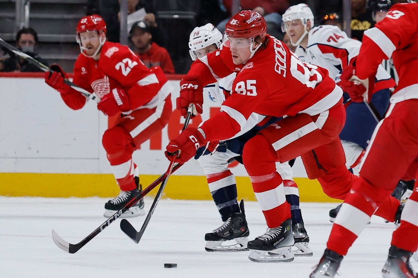 Kane passes Modano for most points by US-born NHL player in Red Wings' 4-3 shootout loss to Capitals | iNFOnews.ca Kane passes Modano for most points by US-born NHL player in Red Wings' 4-3 shootout loss to Capitals | iNFOnews.ca