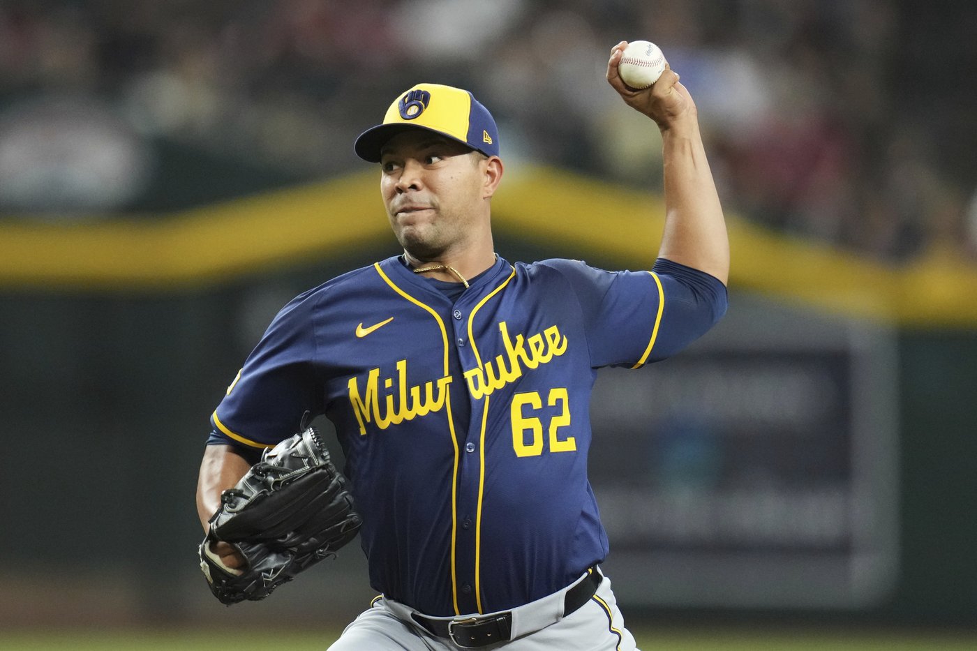 Quintana throws 7 scoreless innings in Brewers debut, leading a 7-0 win over the Diamondbacks | iNFOnews.ca Quintana throws 7 scoreless innings in Brewers debut, leading a 7-0 win over the Diamondbacks | iNFOnews.ca