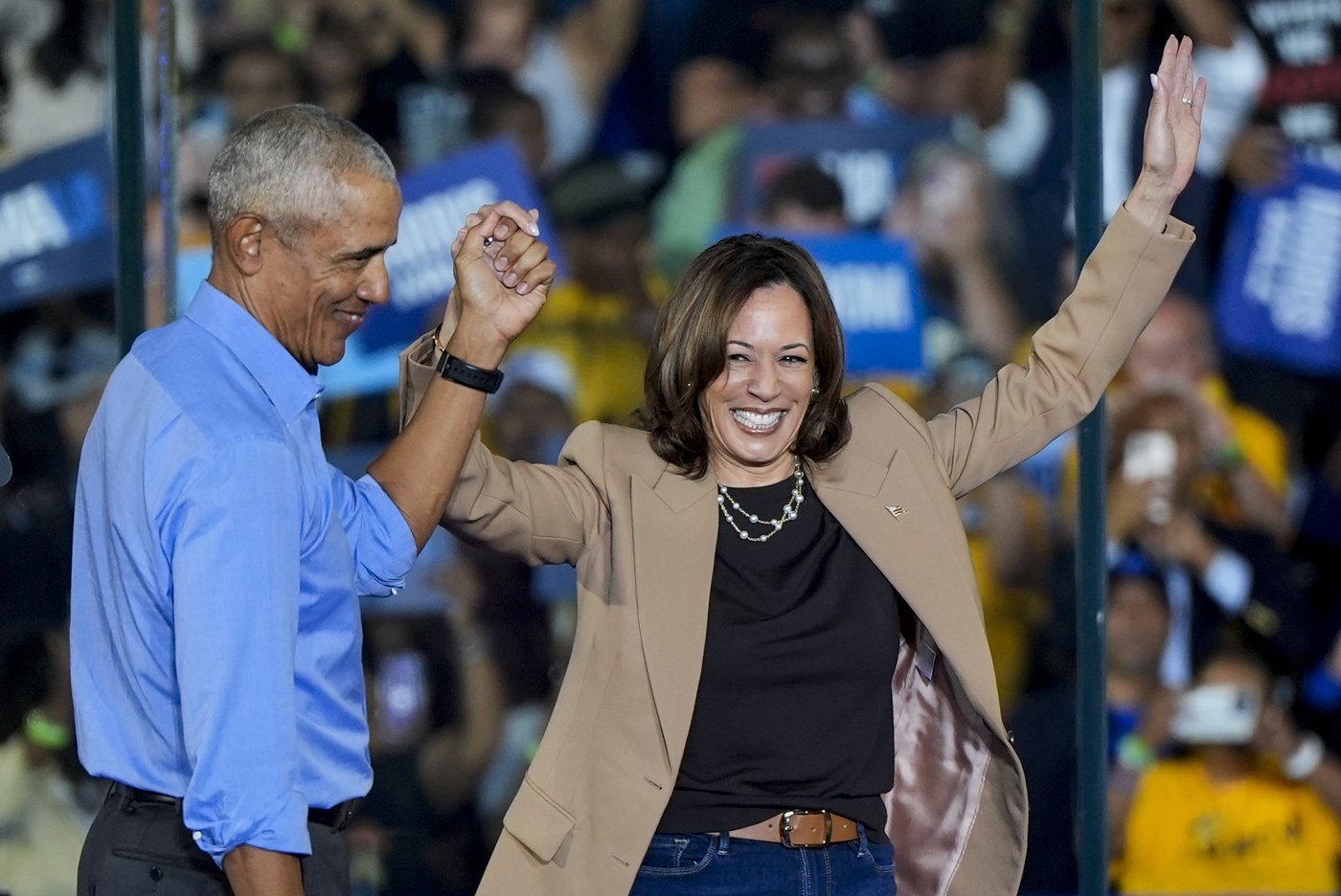 Obama, Springsteen boost Harris as she warns of ‘brutally serious’ consequences if Trump wins | iNFOnews.ca