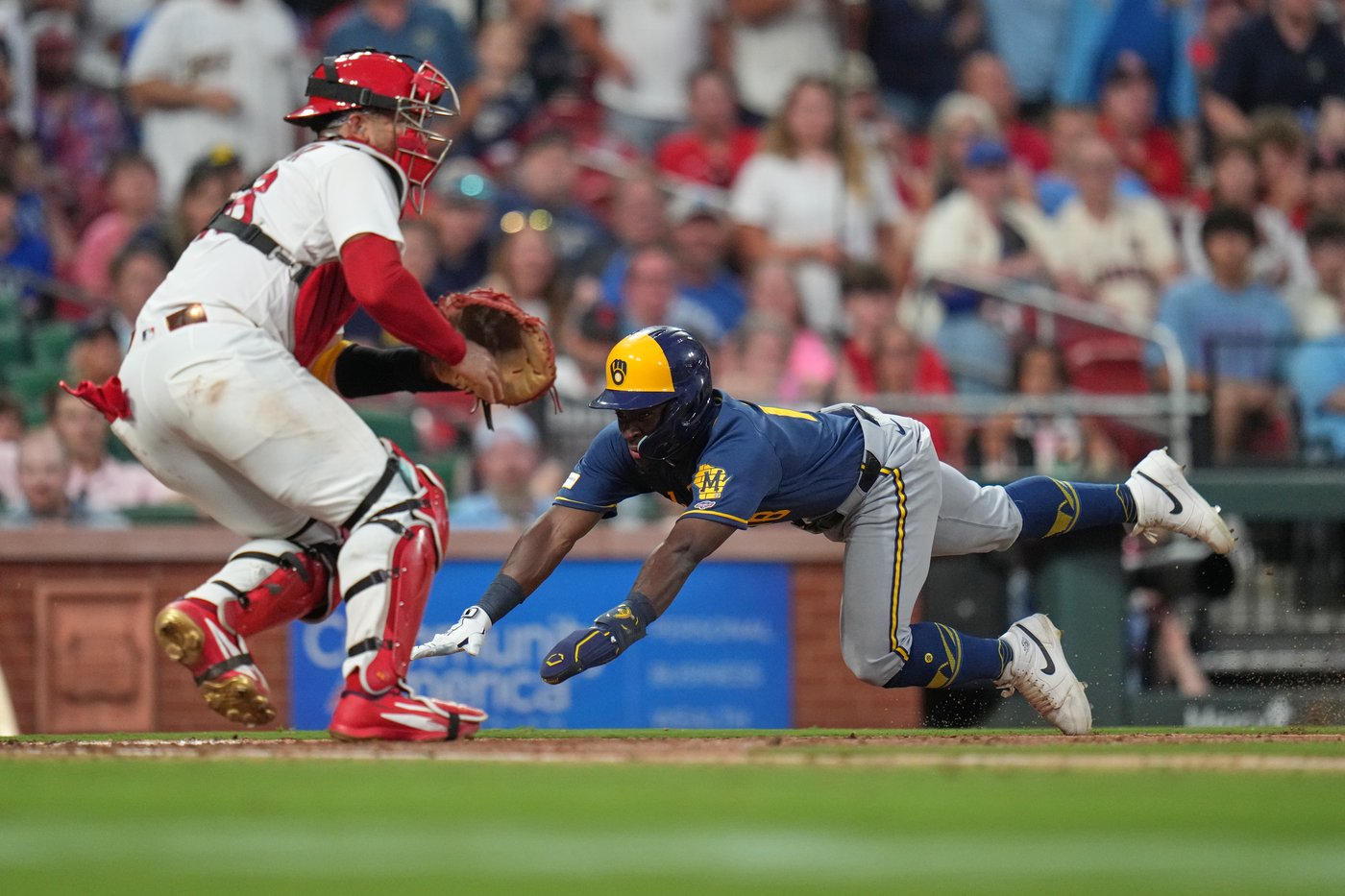 Gasser pitches career-best 7 2/3 innings in 10-2 win as Brewers sweep Cardinals in doubleheader | iNFOnews.ca Gasser pitches career-best 7 2/3 innings in 10-2 win as Brewers sweep Cardinals in doubleheader | iNFOnews.ca