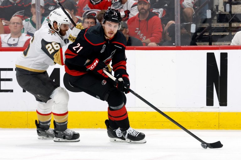 Hurricanes sign Nikishin to 1-year, $3M deal to end restricted free agent's contract stalemate | iNFOnews.ca