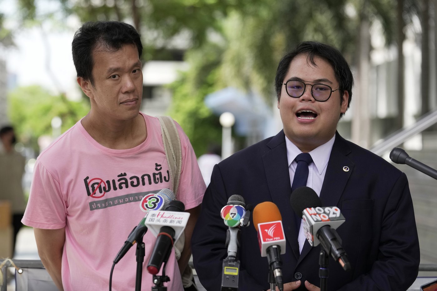 Thai appeals court finds 5 activists guilty of trying to block royal motorcade in 2020 | iNFOnews.ca Thai appeals court finds 5 activists guilty of trying to block royal motorcade in 2020 | iNFOnews.ca