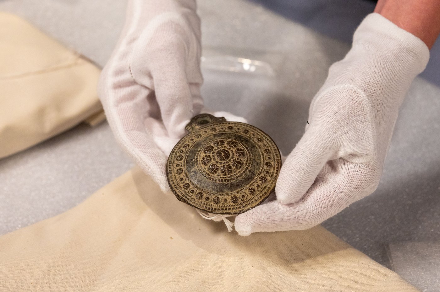 Possible medieval artifacts found in B.C. thrift store, donated for study | iNFOnews.ca
