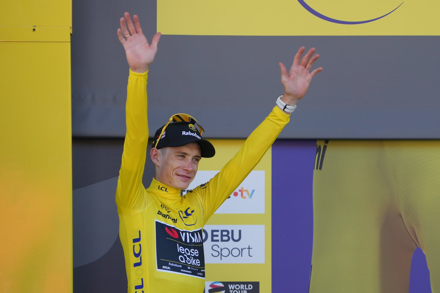 Pogacar gifts victory to teammate Del Toro on 2nd stage of Tour de France, Vingegaard keeps lead | iNFOnews.ca Pogacar gifts victory to teammate Del Toro on 2nd stage of Tour de France, Vingegaard keeps lead | iNFOnews.ca
