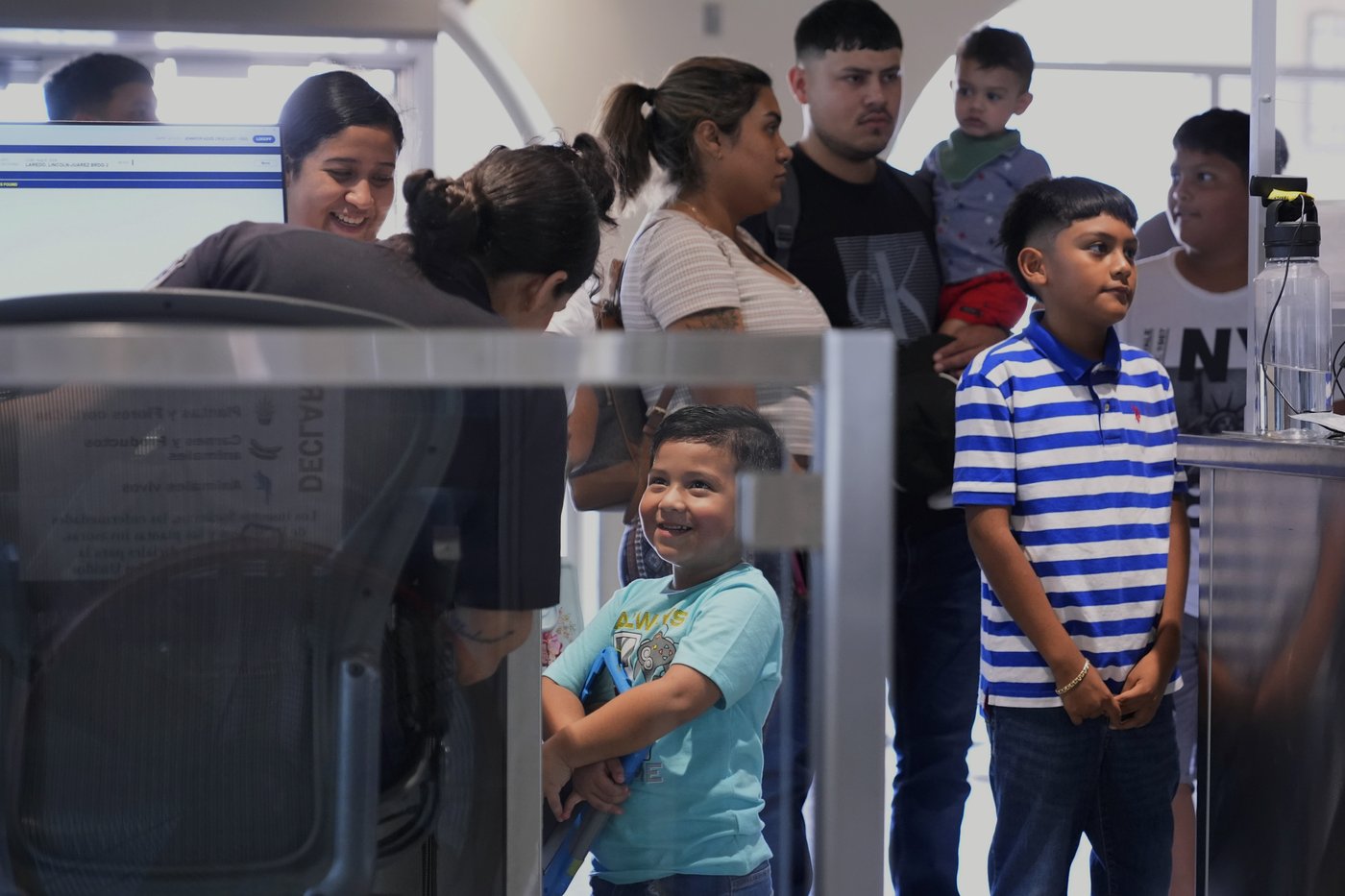 One day along the Texas-Mexico border shows that realities shift more rapidly than rhetoric | iNFOnews.ca