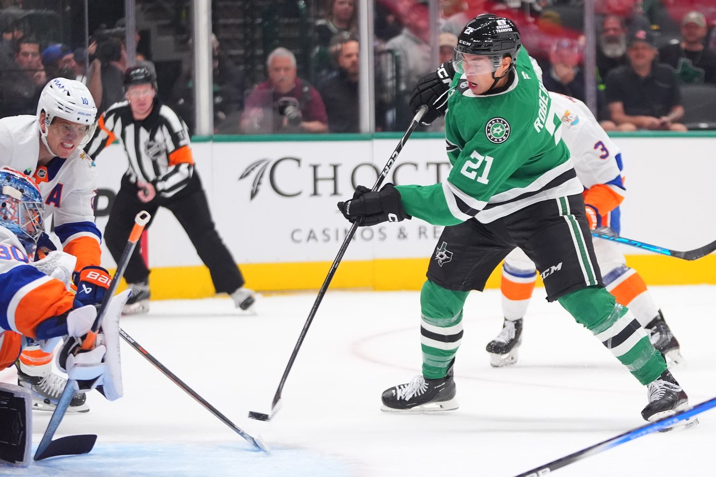 Jason Robertson scores twice to help the Stars beat the Islanders 6-3 | iNFOnews.ca