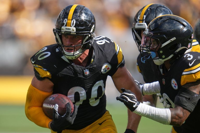 T.J. Watt's late pick-6 pushes sluggish Steelers past injury-laden Falcons 20-13 | iNFOnews.ca