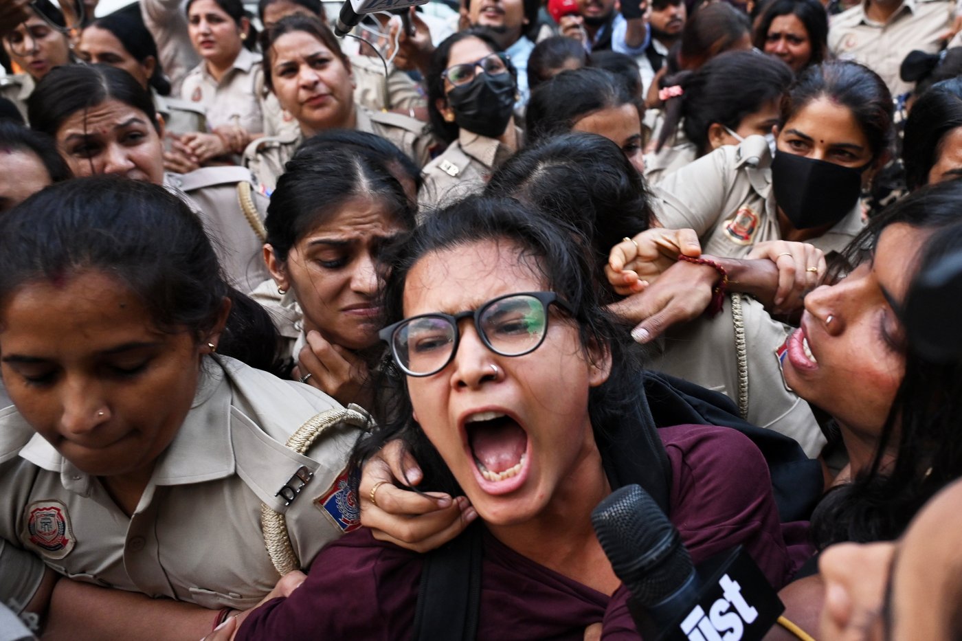 Crowds throng New Delhi and wave Indian flags amid escalating protests | iNFOnews.ca Crowds throng New Delhi and wave Indian flags amid escalating protests | iNFOnews.ca