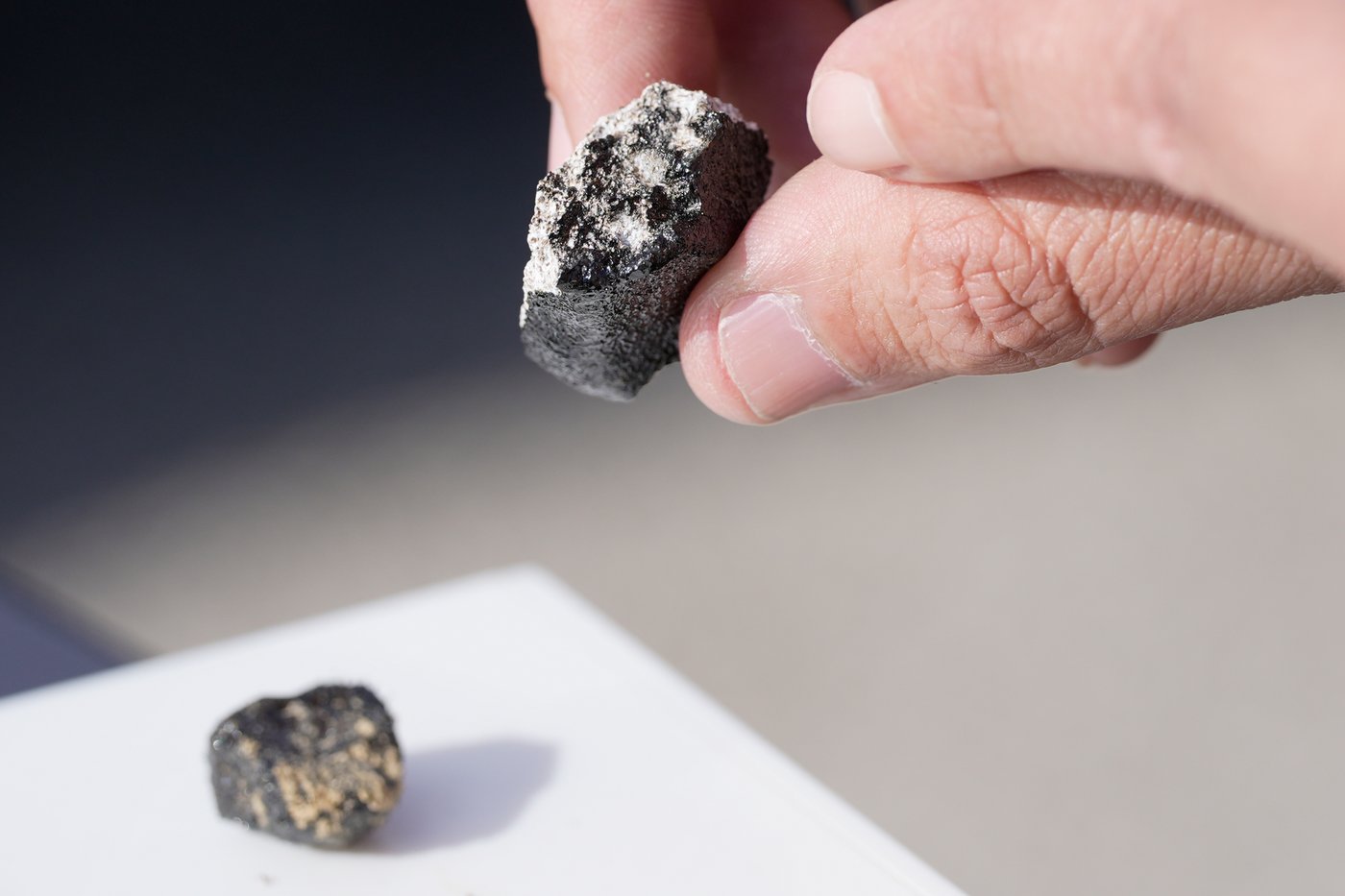 Meteorite hunters scour Ohio for fragments of 7-ton space rock that crashed into Earth | iNFOnews.ca