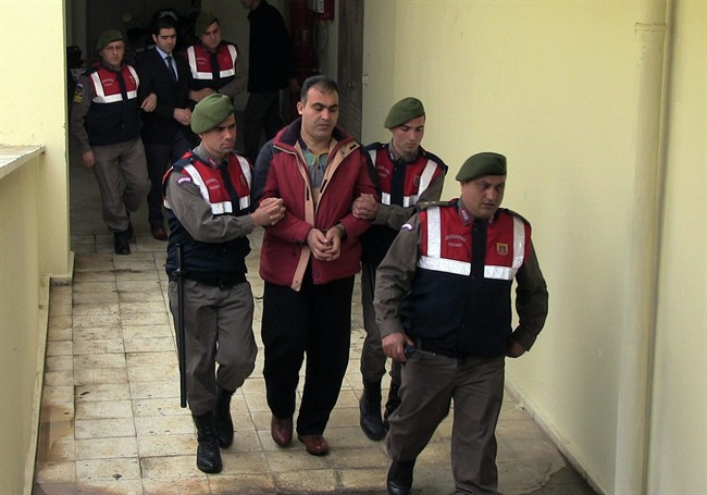 Tima Kurdi says sentencing of Syrian smugglers irrelevant, won't stop conflict | iNFOnews.ca CP36611675