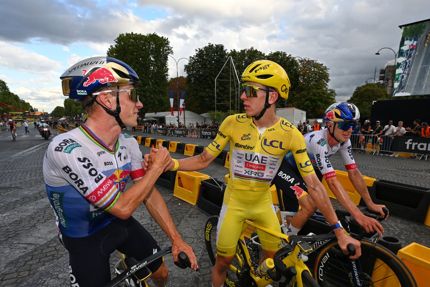 Tadej Pogacar confirms status as a cycling great with record-equaling fifth Tour de France title | iNFOnews.ca Tadej Pogacar confirms status as a cycling great with record-equaling fifth Tour de France title | iNFOnews.ca