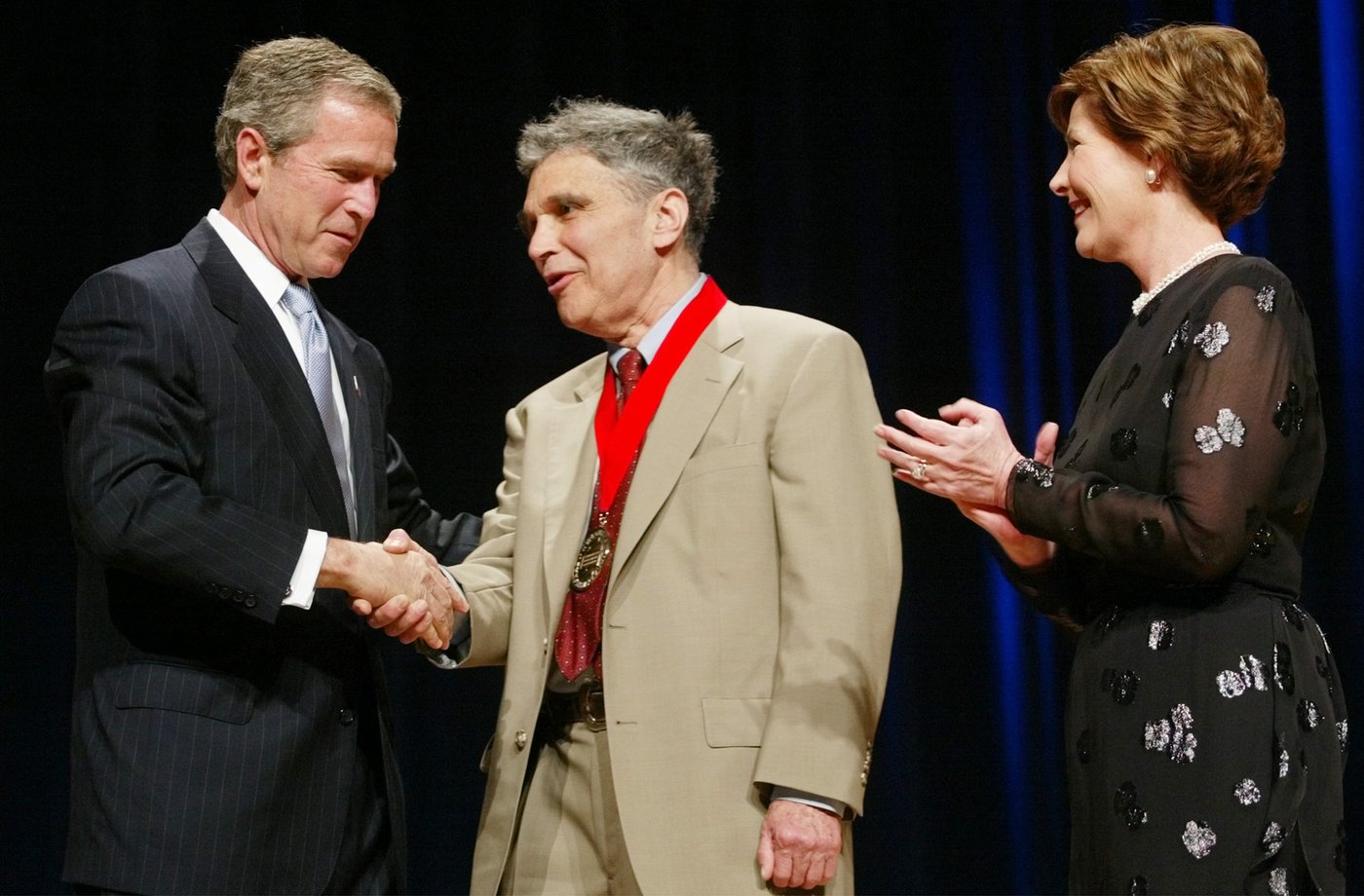 Psychiatrist Robert Coles, Pulitzer Prize-winning author who championed needs of children, dies | iNFOnews.ca Psychiatrist Robert Coles, Pulitzer Prize-winning author who championed needs of children, dies | iNFOnews.ca