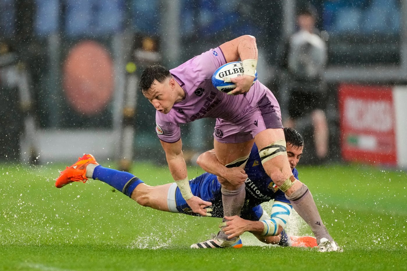 Italy's heroic defense stops Scotland's last-gasp charge for Six Nations win | iNFOnews.ca