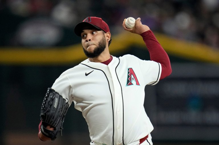 Kepler hits walk-off double in 10th, Diamondbacks rally from 7-run deficit, beat Cardinals 8-7 | iNFOnews.ca