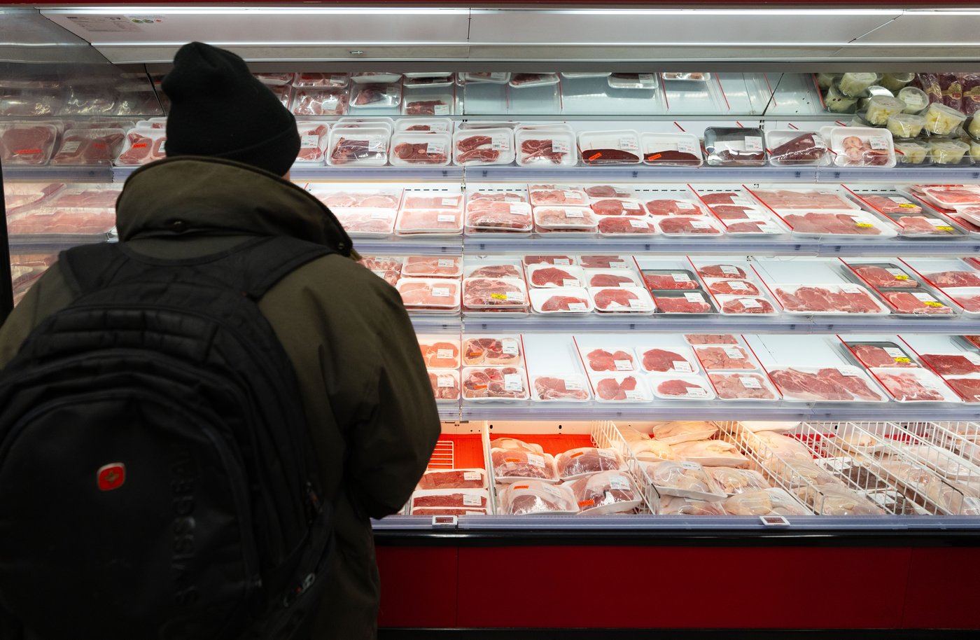 Class-action lawsuit accuses Loblaws, Walmart and Sobeys of underweight meat sales | iNFOnews.ca
