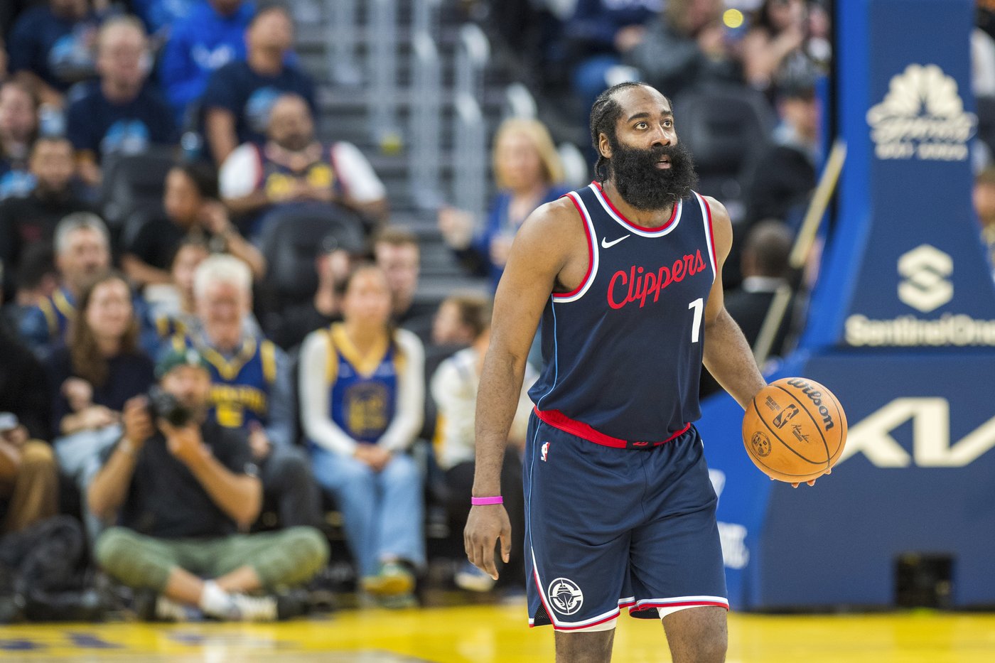 Clippers hold off Warriors as Stephen Curry goes down injured | iNFOnews.ca Clippers hold off Warriors as Stephen Curry goes down injured | iNFOnews.ca