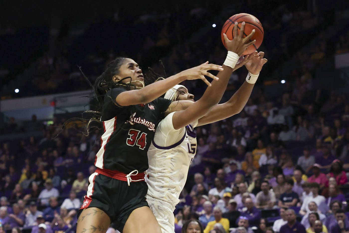 Wolfenbarger, Morrow lead No. 4 LSU past Louisiana-Lafayette 85-57 | iNFOnews.ca Wolfenbarger, Morrow lead No. 4 LSU past Louisiana-Lafayette 85-57 | iNFOnews.ca