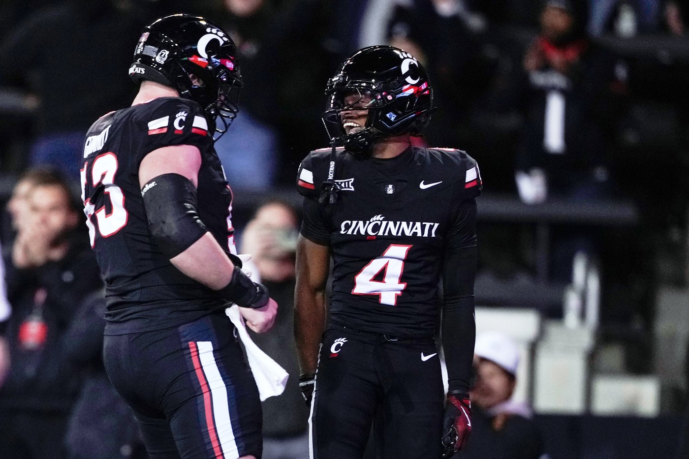 LJ Martin runs for career-high 222 yards to help No. 11 BYU beat Cincinnati 26-14 | iNFOnews.ca