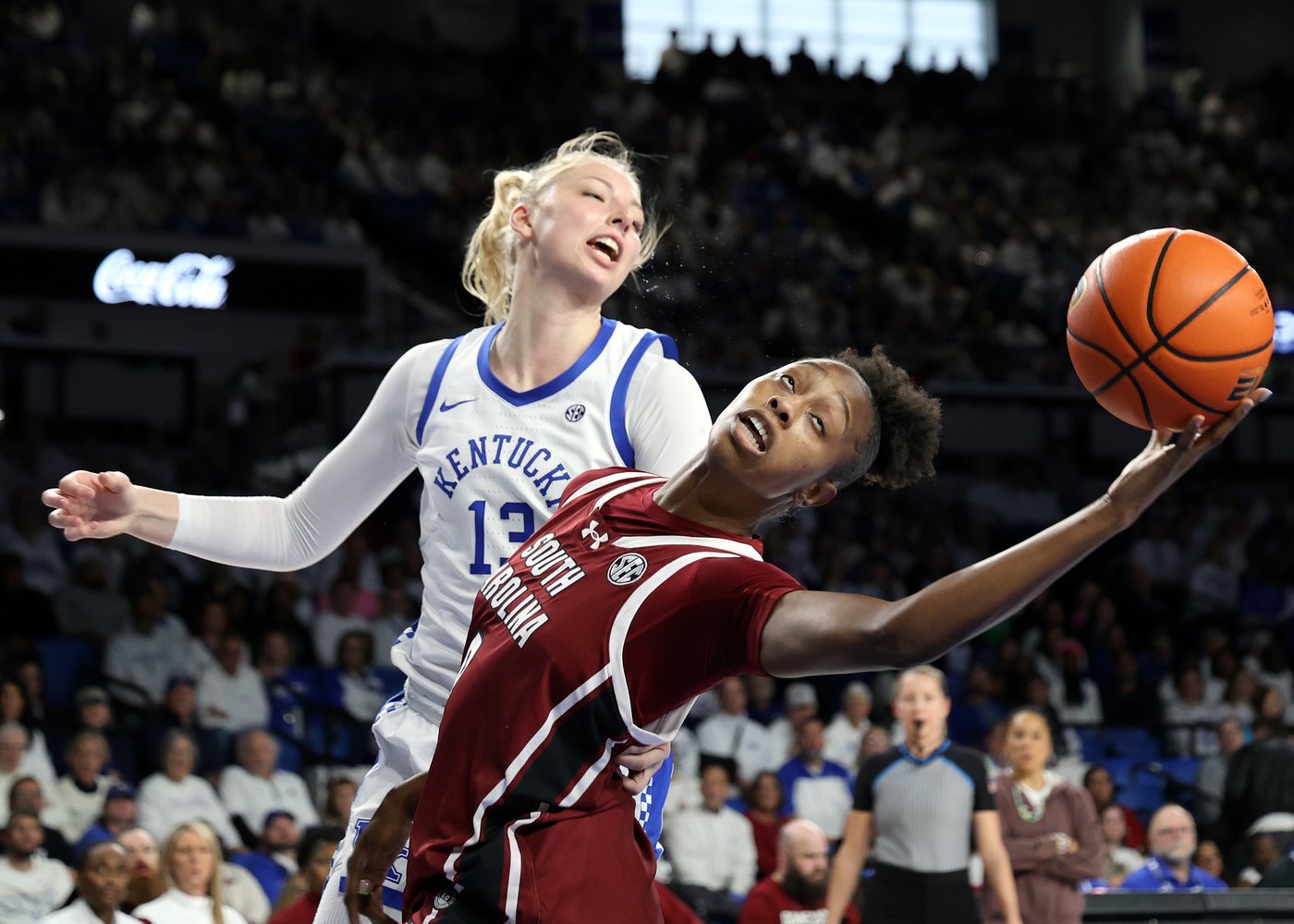 No. 3 South Carolina holds off No. 16 Kentucky 60-56 | iNFOnews.ca No. 3 South Carolina holds off No. 16 Kentucky 60-56 | iNFOnews.ca