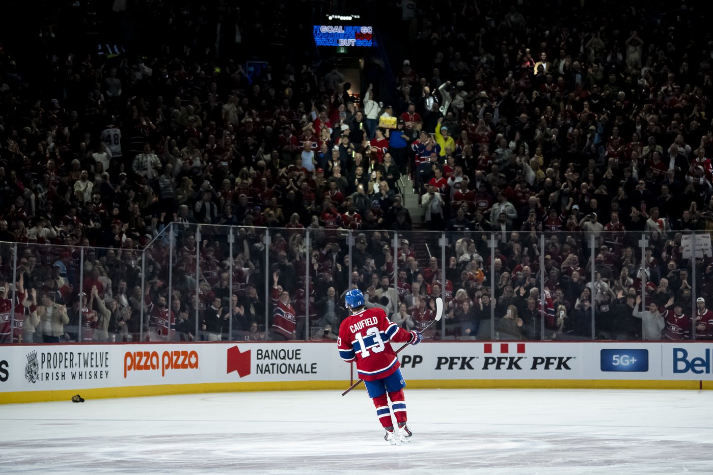 Cole Caufield becomes first Canadien to score 50 since 1990 with goal vs. Lightning | iNFOnews.ca