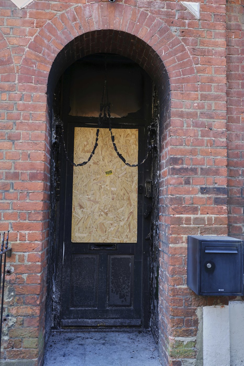 UK's Starmer condemns 'attack on our democracy' after fires at homes linked to him | iNFOnews.ca