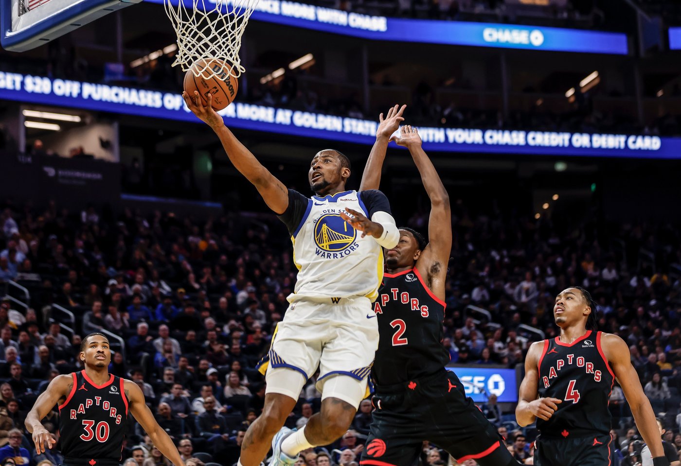 Warriors sideline Kuminga with bone bruise and knee hyperextension, will re-evaluate in coming days | iNFOnews.ca