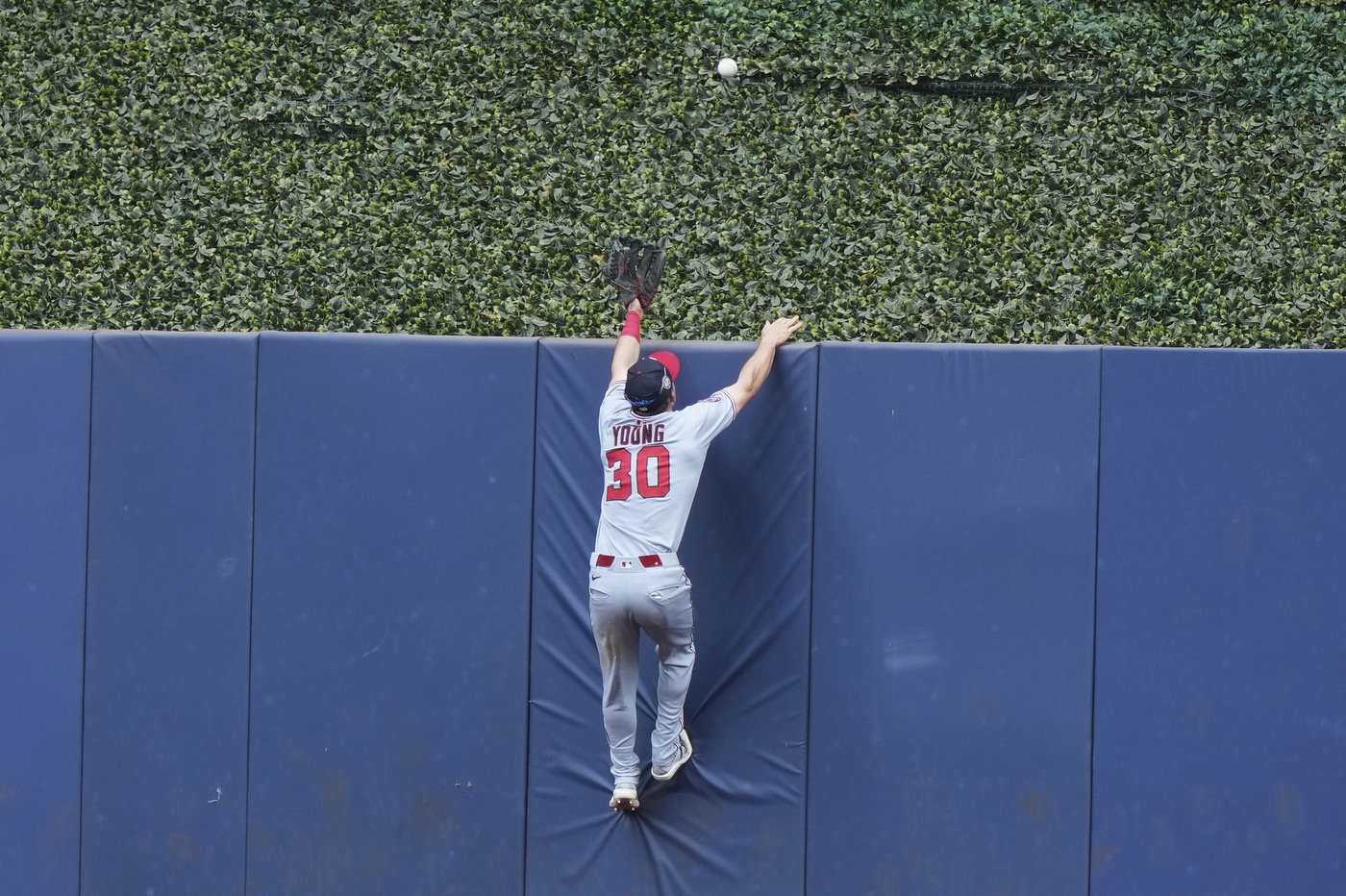 Matt Mervis hits a 3-run homer as the Marlins beat the Nationals 11-4 | iNFOnews.ca