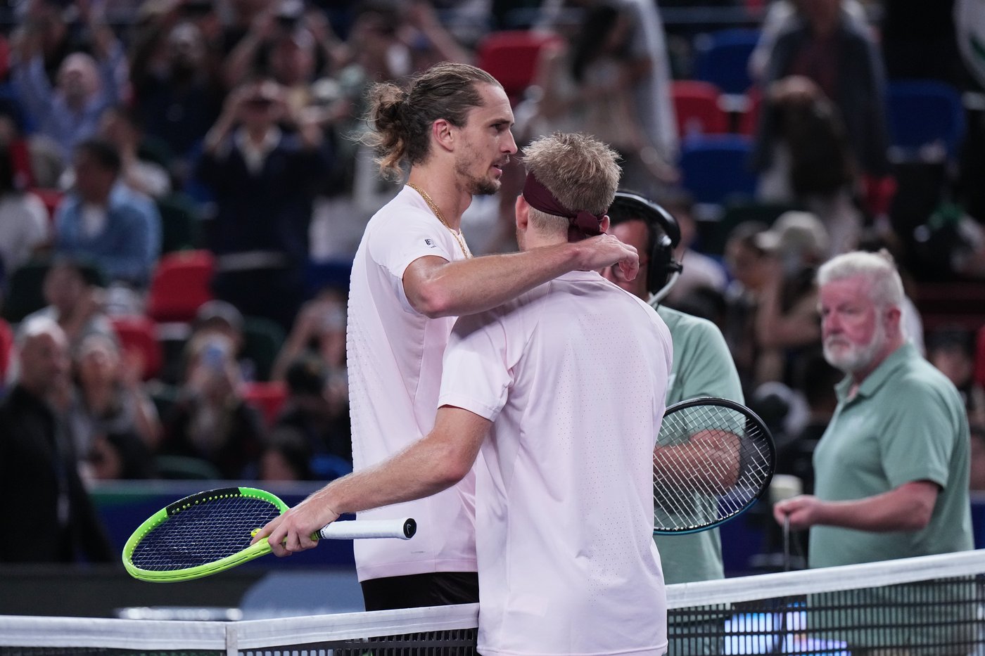 Davidovich Fokina upsets future No. 1 Zverev to reach the Shanghai Masters final against Jodar | iNFOnews.ca