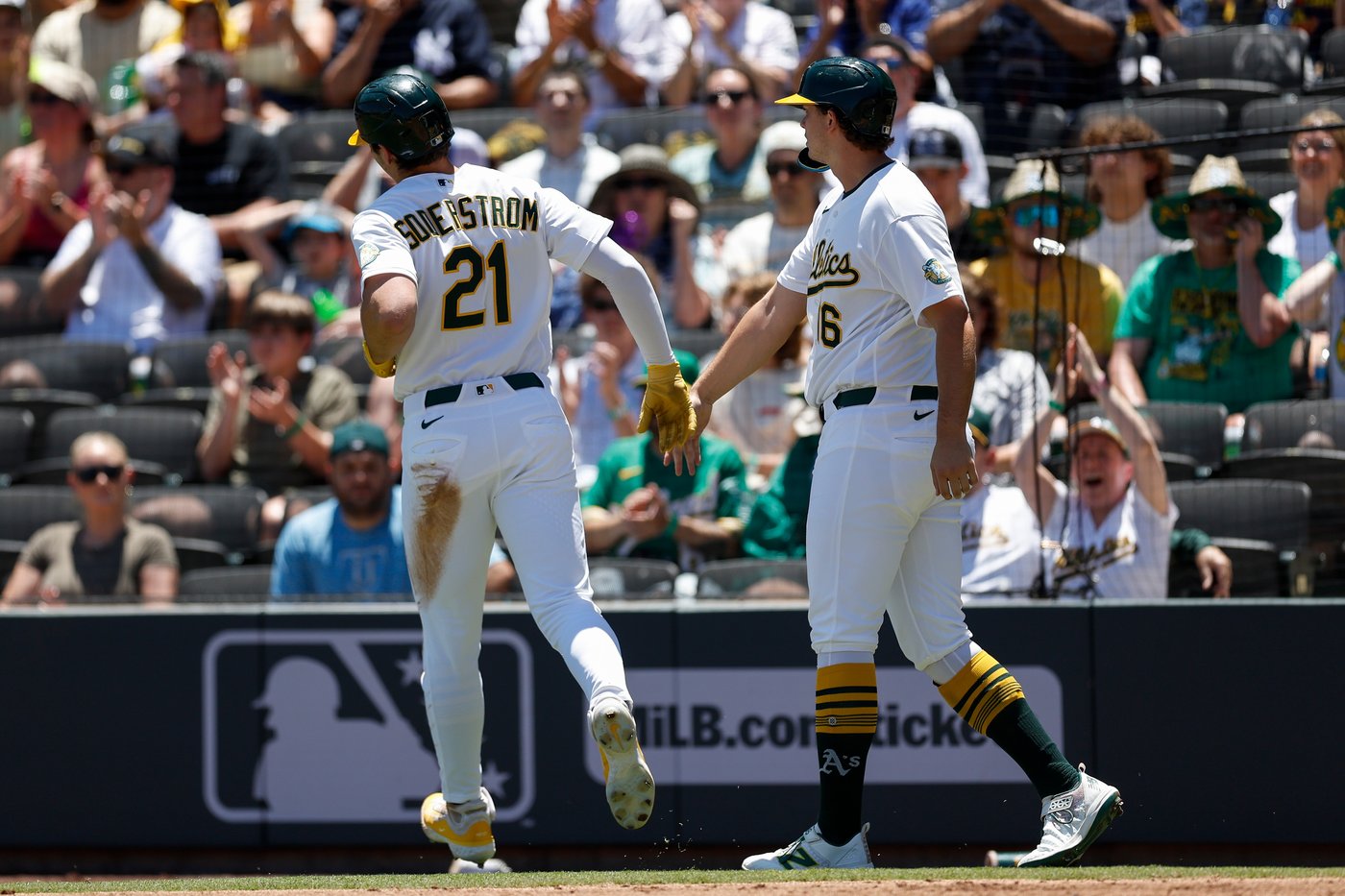 Rockies set club record for runs with 23-9 victory over A's in Las Vegas heat | iNFOnews.ca Rockies set club record for runs with 23-9 victory over A's in Las Vegas heat | iNFOnews.ca