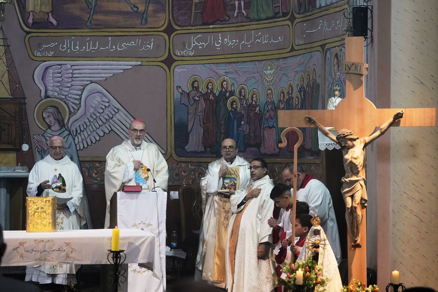 Gaza's tiny Christian community tries to capture the holiday spirit during the ceasefire | iNFOnews.ca