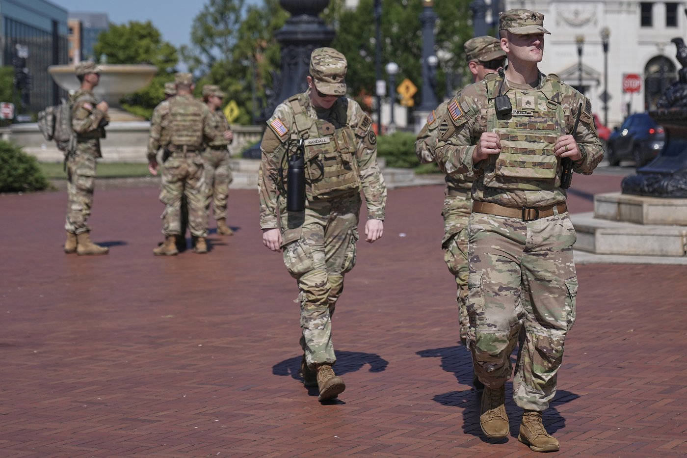 'Leave our kids alone': Schools reopen in DC with parents on edge over Trump's armed patrols | iNFOnews.ca 'Leave our kids alone': Schools reopen in DC with parents on edge over Trump's armed patrols | iNFOnews.ca
