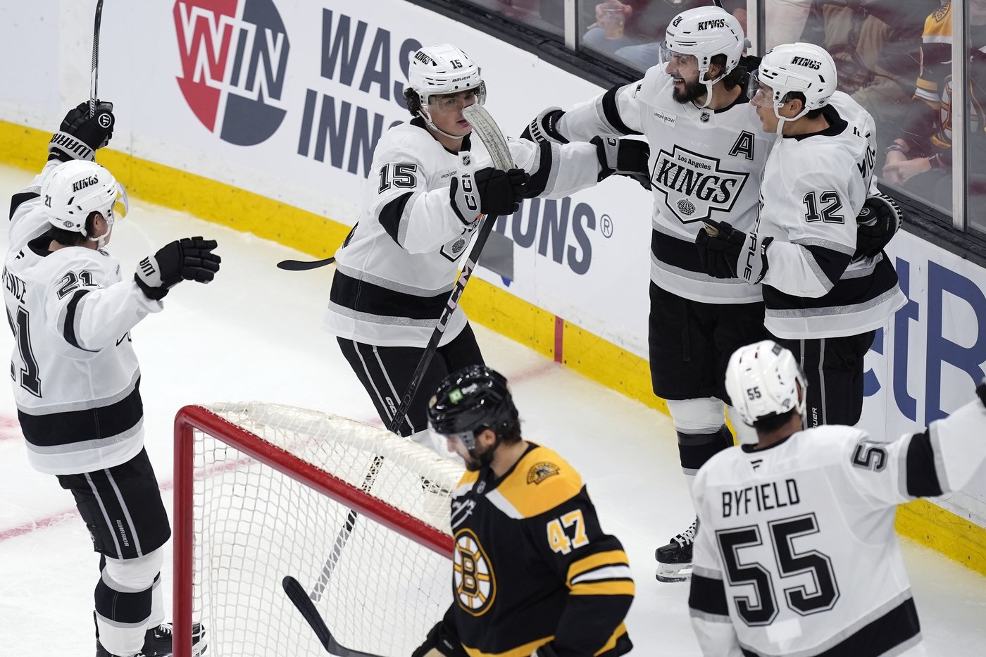 Pastrnak scores in overtime as the Bruins beat the Kings 2-1 | iNFOnews.ca